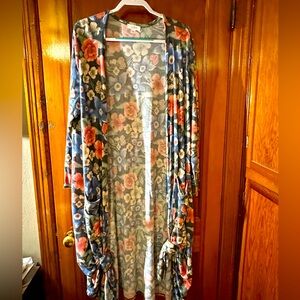 LuLaRoe Large Sarah